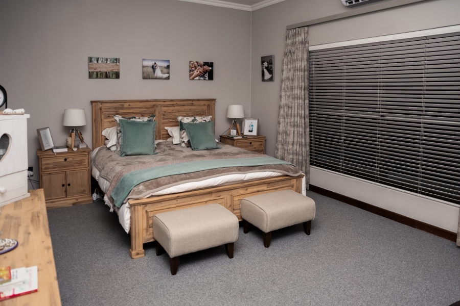 5 Bedroom Property for Sale in Xanadu Eco Park North West